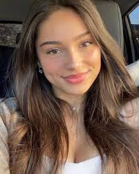 Carolina Brenner's Instagram, Twitter & Facebook