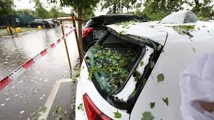 Una violenta grandinata accompagnata da vento a 110 chilometri orari ha spazzato buona parte della. Grandinata E Danni Alle Auto Assicurazioni Ecco Chi Puo Ottenere Il Rimborso Gazzetta Di Modena Modena