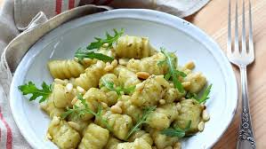 Recette Veritables Gnocchis Italiens En Video Recette Gnocchis Recette Italienne Recette