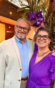 Sandra Annenberg publica foto romântica com Ernesto Paglia