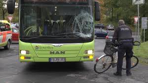 Del 2 22 april um 18:30. Radfahrer In Bad Hersfeld Von Bus Erfasst Und Schwer Verletzt Bad Hersfeld
