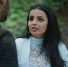 I guess no one loves me shemar anymore , if you're really a fan of mine say  I love you shemar