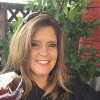 Terri Hooper's Instagram, Twitter & Facebook