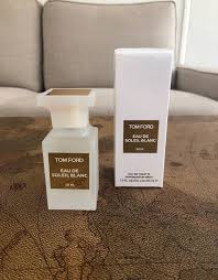 Crisp Radiant Addictive Eau De Soleil Blanc Embodies A Refreshing Illumination On Private Blend Soleil Cosmetics Fragrance Men Perfume Fragrances Perfume