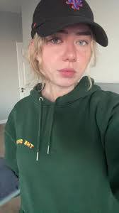 Katelyn Henson's Instagram, Twitter & Facebook