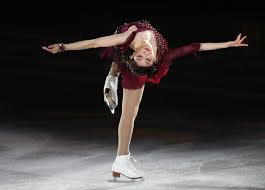 Ice skating coach dorothy hoppe talks you through how to perform a camel spin. Figure Skating Queen Kim Yuna Returns To Ice In Seoul Show Korea Net The Official Website Of The Republic Of Korea