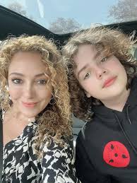 Happy Birthday Elan! Today you are a teen! You are truly a sunshine. Funny,  kind, caring, loving and very secure. Love you and admire you! I am so  happy to be your