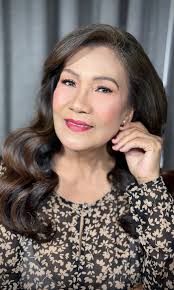 Elegance is wearing makeup that enhances your true self," "Confidence is my  best accessory," "Less bitter, more glitter," or "A touch of lipstick and  you're ready to conquer the world," 2nd floor