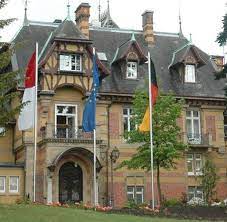 *free* shipping on qualifying offers. Zeitgeschichte Villa Rothschild Die Wiege Der Bundesrepublik Welt