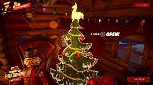 How To Get The Fortnite Presents Winterfest Lt Evergreen Free Tree Christmas Skin The Fortnite Presents Have Made Availabl Winterfest Fortnite Free Christmas
