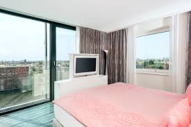Designed for a musically inclined crowd, nhow hotel in berlin prides itself on being the only hotel in europe fitted with two professional music studios. Book Junior Suite In Berlin Nhow Berlin Hotel