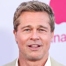 Plastic Surgeons Claim Brad Pitt Did Not Receive A 'Facelift' And Explain  What Procedures He May Have Had Instead: 'Fat Transfers,' More