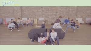 Discover (and save!) your own pins on pinterest. Dance Practice Seventeen ì„¸ë¸í‹´ ì˜ˆì˜ë‹¤ Pretty U Dancecal Letter Ver On Make A Gif
