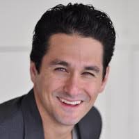 Jonathan Hahn”님의 프로필 90+