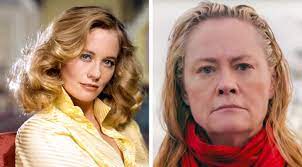 Her curly blonde locks made her hair inspo for many women. What The Actresses From Nostalgic 90s Tv Shows Are Doing Now And How They Ve Changed