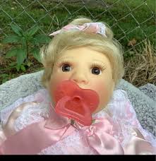 Lee Middleton Baby Doll First Born Awake “ Beauty “ 2003