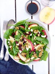 Susser Apfel Walnusssalat Mit Ziegenkase Lebensmittel Essen Salat Mit Ziegenkase Rezepte Gesund