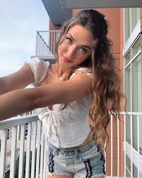 Striking Of Evgeniya Lvovna Nude Celebritynakeds 4608 | Hot Sex Picture