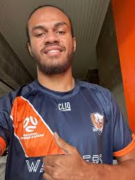 Bikfala thank you I go lo Director blo KAVA HOUSE mo same time head coach  blo MAURIKI FC Frank King blo save sponsorem new uniform blo MAURIKI FC  🤝🙏😊🥰🥰mo Thank you too