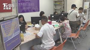 （简称cares 法案）的结果，从四月开始，大多数美国人都通过国家税务局 (irs) 发放的经济影响付款 (eip) 开始获得某种形式的经济援助。 我们为您详细解答有关经济影响拨款的最常见问题，包括您有资格获得多少援助以及预计将在何时获得： 3lcmsoq54kvxdm