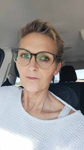 Shelly Renea (Hayes) Blair, age 52 of Sumner, passed away at her home  surrounded by love after a courageous fight with cancer. She was born March  26, 1972 in Fairfield to Karla