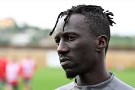 Dat maakte de luikse club zopas bekend via haar officiële kanalen. Leye Niet Langer Bij Standard Senegalese Assistent Coach Vertrekt In Onderling Overleg Met De Club Standard Hln Be