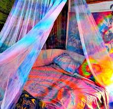 28 Things Every 00s Girl Had In Her Bedroom Hippy Room Tie Dye Bedding Hippie Bedroom