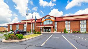 Head there with friends or family and rent a car from a convenient car hire pick up location, such as airport. Hotels In Fort Wayne Best Western Luxbury Inn Fort Wayne