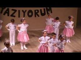 Bornova Koleji Okuma Bayrami 1 C Dans Gosterisi 14 04 2017 Youtube Okuma Zumba Sinif