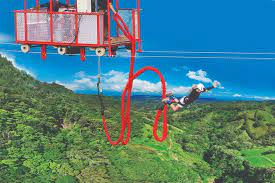 It is also possible to jump from a type of aircraft that has the ability to hover. Monteverde Extreme Bungee Jumping Erfahrung 2021 Tiefpreisgarantie