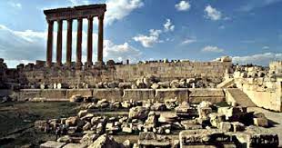 La famosa terraza de baalbek es una de las principales bazas de los defensores de la hipótesis de los «antiguos astronautas«, según la cual, en un descubre las mejores fotos de baalbek. Pin En Historia