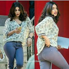 Which Bollywood Actress Has The Best Buttocks Quora Bollywood Girls Indian Bollywood Actress Bollywood Fashion