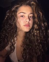 I wish i had curly hair girls with curly hair i wish i had straight hait boys. Pin By Diany Melo On Browsssss Beautiful Curly Hair Instagram Hairstyles Curly Hair Styles