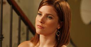 Sophia bush maxim magazine (april 2014) (senorzorro.com). Sophia Bush A Du Gifler Mark Schwahn Sur Le Plateau Des Freres Scott