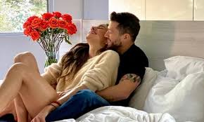 A 'el pollo' le molestó mucho porque la presentadora está a punto de dar a luz a más en valerie dominguez. Valerie Dominguez Y El Pollo Celebraron El Baby Shower