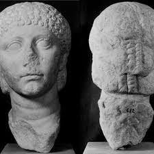 Mano con sistro, época altoimperial. C/ General Aranda (Reyes Huertas),... 