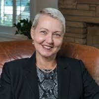 Julie Winfield's Instagram, Twitter & Facebook