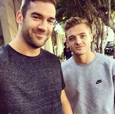 How to Find the Courage to Open Up, Share Your Truth and Live Free