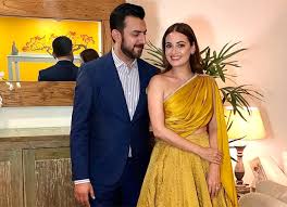 Dia Mirza And Sahil Sangha Part Ways After Being Together For 11 Years Bollywood News Bollywood Hungama Well first of all i would like to tell that he is a very underrated actor of bollywood. dia mirza and sahil sangha part ways
