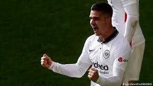 دورتموند يكتسح هولشتاين ويبلغ نهائي كأس ألمانيا. Ø§Ù„Ø¯ÙˆØ±ÙŠ Ø§Ù„Ø£Ù„Ù…Ø§Ù†ÙŠ ÙØ±Ø§Ù†ÙƒÙÙˆØ±Øª ÙŠØµÙØ¹ Ø¯ÙˆØ±ØªÙ…ÙˆÙ†Ø¯ ÙˆØ´Ø§Ù„ÙƒÙ‡ ÙŠÙˆØ§ØµÙ„ Ø§Ù„Ø³Ù‚ÙˆØ· Ø±ÙŠØ§Ø¶Ø© ØªÙ‚Ø§Ø±ÙŠØ± ÙˆØªØ­Ù„ÙŠÙ„Ø§Øª Ù„Ø£Ù‡Ù… Ø§Ù„Ø£Ø­Ø¯Ø§Ø« Ø§Ù„Ø±ÙŠØ§Ø¶ÙŠØ© Ù…Ù† Dw Ø¹Ø±Ø¨ÙŠØ© Dw 03 04 2021