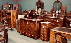 Bob's discount furniture is a retail furniture chain with locations across the united states. 9 Vintage Furniture Stores In Barcelona The Expat Chronicle
