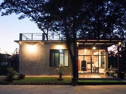10 desain rumah kecil dan unik homify 10 desain rumah kecil dan unik evelyn 20 juni 2020 02 00 pada dasarnya rumah kecil ini memiliki dekorasi yang sederhana namun modern kamar yang luas dikombinasikan dengan indah dengan sistem kaca tetapi keuntungan yang paling penting adalah ini. 100 Ide Rumah Rumah Kecil Rumah Rumah Kecil Desain Rumah