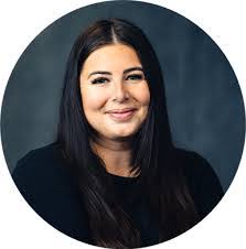 Melanie Barba's Instagram, Twitter & Facebook