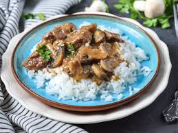 Easy Beef Tips And Gravy Recipe Crock Pot Or Stovetop