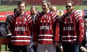 The washington capitals have officially taken the wraps off their jerseys for the 2015 winter classic. Washington Capitals Unveil 2015 Winter Classic Jerseys Rare Vntg
