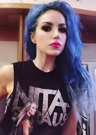 Alyssa, you are glowing! So beautiful