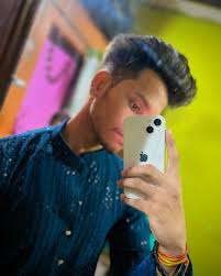 Konsi Pic Jada Best Hai ? Comment M Batao . . . . #love #memes #india  #instalike #hairstylist #diwali #2024