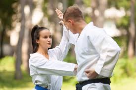 As with taekwondo is also used by the south korean military as part of its training. Taekwondo Videos Beitrage Ubungen Defport Com