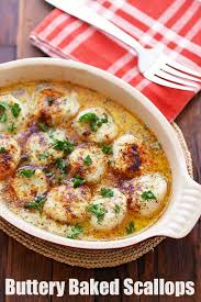 An Easy Recipe For Baked Scallops With A Wonderful Sauce Of Butter Lemon And Parmesan Healthyrecipes Keto Seafood Dinner Seafood Recipes Scallop Recipes