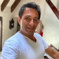 Dr. Juan Luis García Benavides